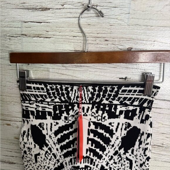 LEFT ON HOUSTON STRETCH MINI SKIRT bandage black white NWT size small - Picture 3 of 6